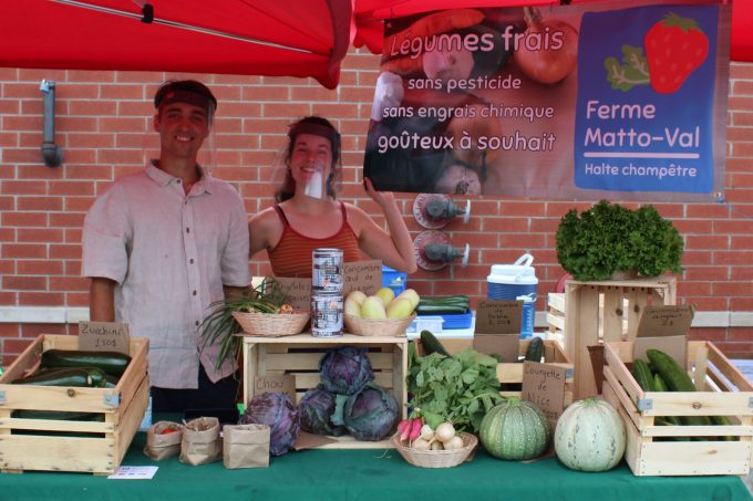 Marché public, Étienne